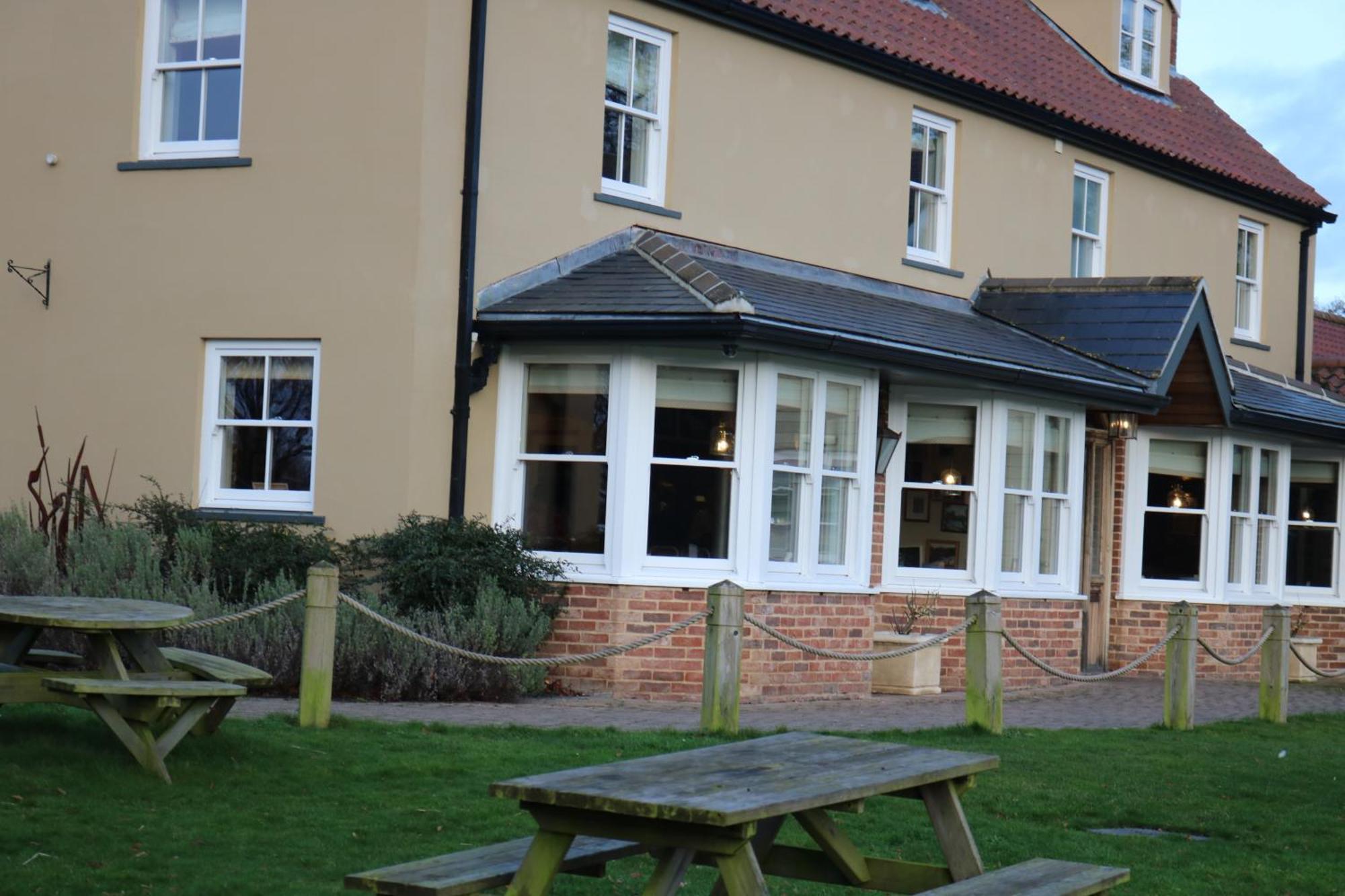 Villa Hectors House Ormesby Saint Michael Esterno foto